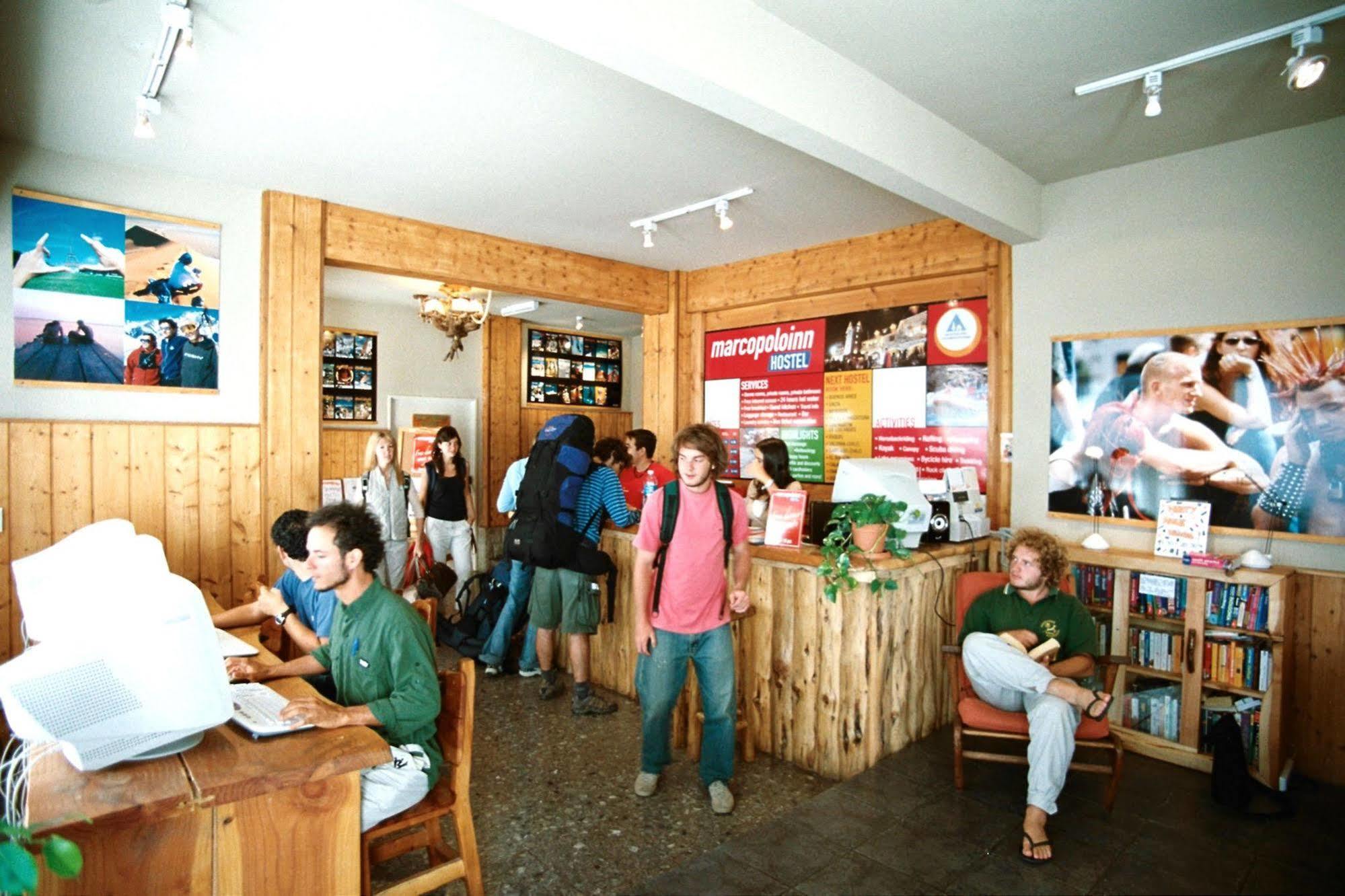 Marcopolo Inn Hostel Bariloche (Adults Only) Exteriör bild